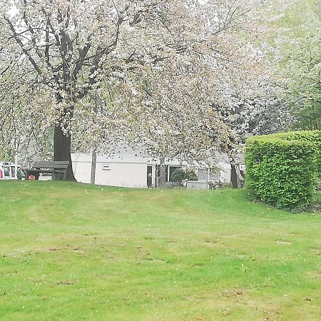 Rustige, Gelijkvloerse Vakantiewoning Met 2 Slaapkamers In Simpelveld, Zuid-Limburg Eksteriør bilde